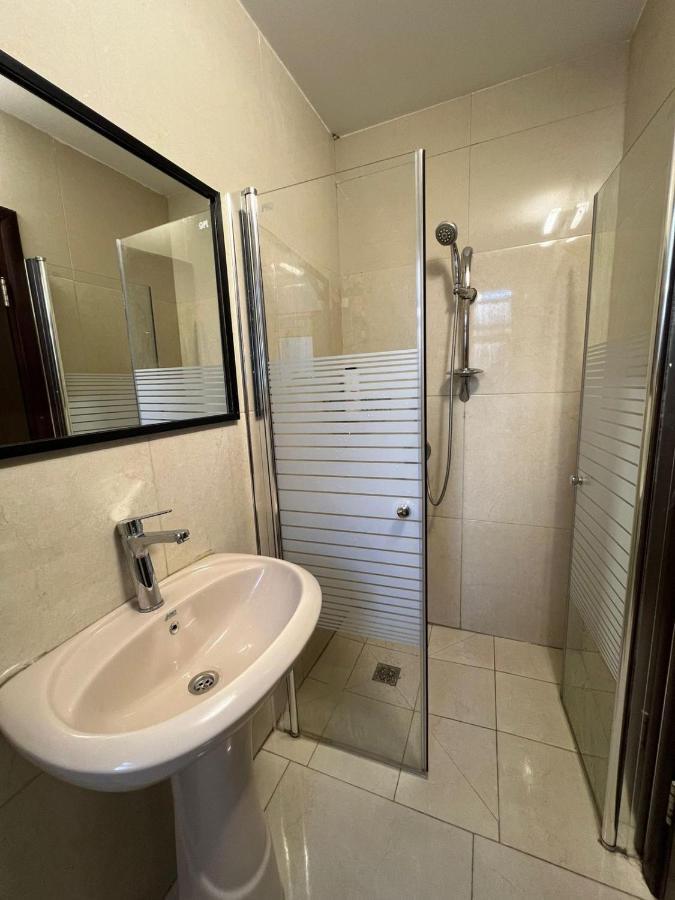 Central Ben Yehuda Apartment Jerusalem Exterior foto